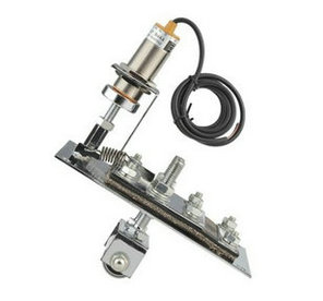 JPNS-II-非接觸式膠帶跑偏開(kāi)關(guān)_跑偏開(kāi)關(guān)KBW-220p跑偏控制器工廠(chǎng)直供